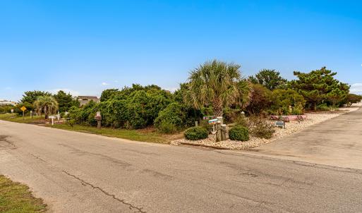 Vacant lot on Wyndtree Dr