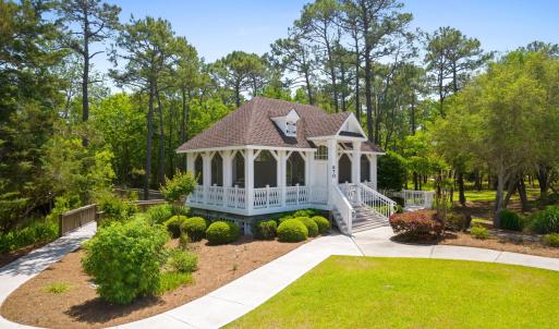 Upper Pond House