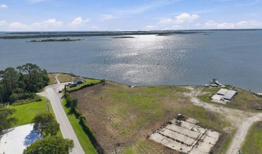 11-web-or-mls-1300 Marshallberg 009