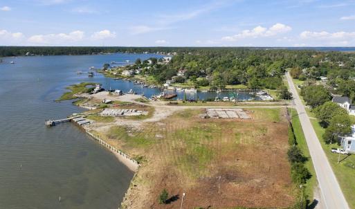 4-web-or-mls-1300 Marshallberg 002