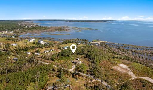 Waterfront vacant lot in Stacy