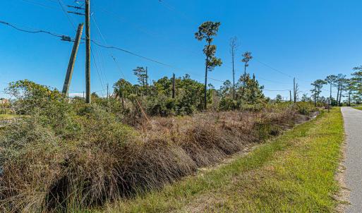 Waterfront vacant lot in Stacy