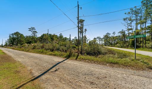 Waterfront vacant lot in Stacy