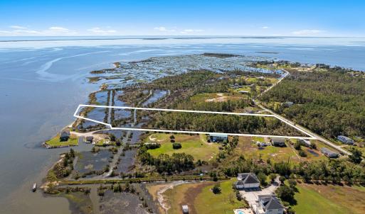 Waterfront vacant lot in Stacy