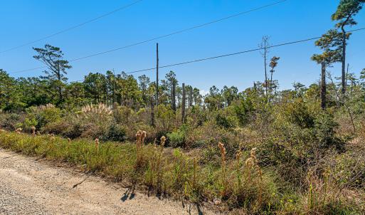 Waterfront vacant lot in Stacy