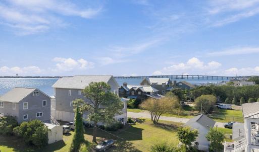 13-web-or-mls-1409 Shackleford St 011