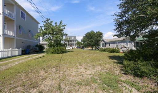 16-web-or-mls-1409 Shackleford St 014