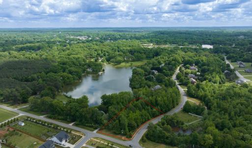 3-web-or-mls-464 W Lake Trail-3