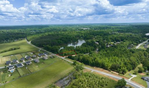 7-web-or-mls-464 W Lake Trail-7