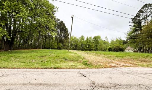 Pic4-DrivewayView