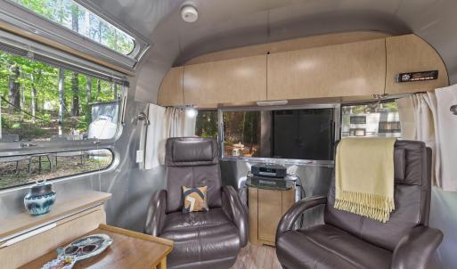Interior 109 Geronimo