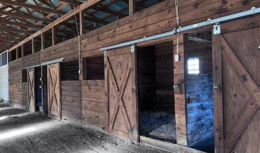 barn 4