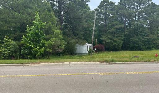 Old Smithfield Rd Curb-cut-Access