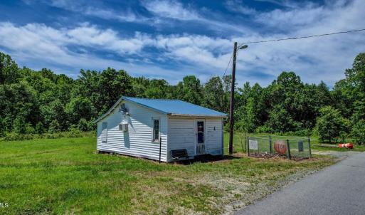 115 Washburn Lake Road-large-021-003-Pay