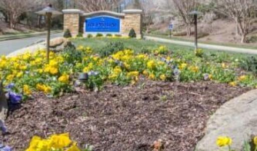 thumbnail_Entrance-Spring-Far
