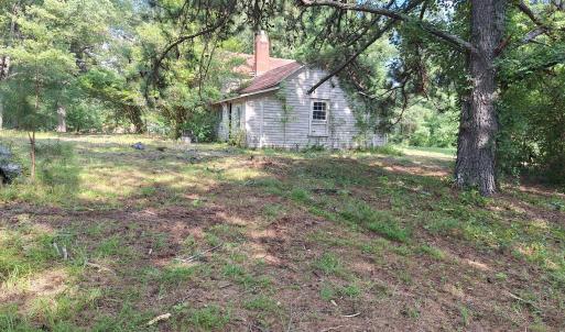 STOAGE BLDG AND BARN ON FRONT