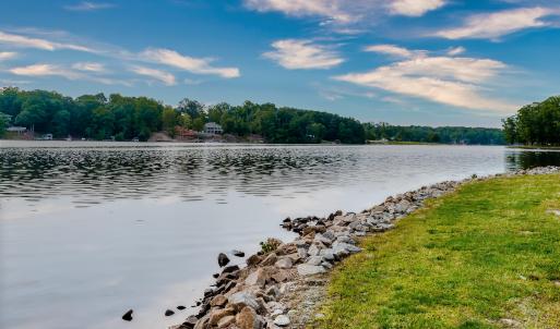 Lake Royale Amentities--13