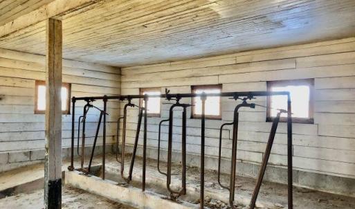 Perkinson barn IMG_0353