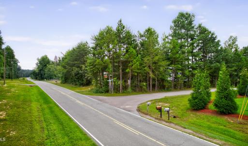 Brookhills Lane 325-9