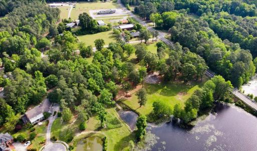 22-Country Club Rd-21