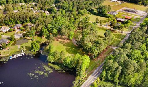 24-Country Club Rd-23