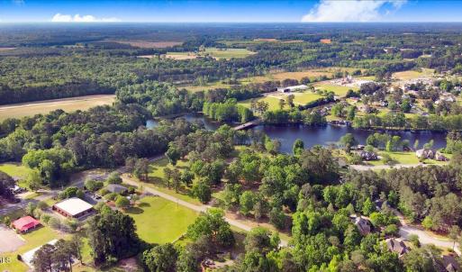 18-Country Club Rd-17