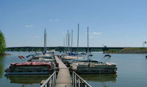 ClarksvilleMarina Dock