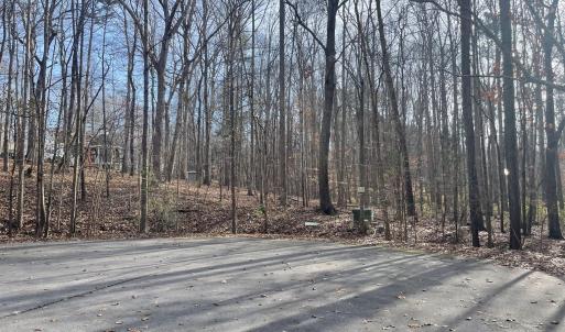 1) 64109-68eac8c511a09