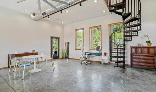 2019 Barn 12