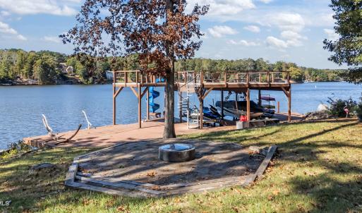 Welcome to 118 Big Horn Drive!