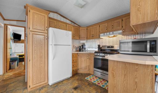 Loads of Cabinets!