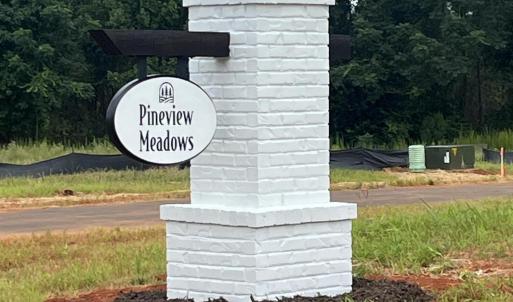 Entry Monument - Pineview Meadows