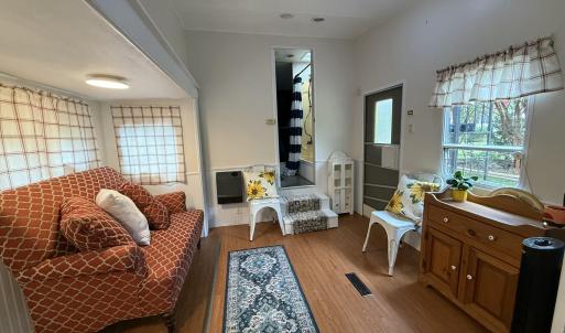 26518B66-1C74-40C4-B052-EC7078618F56