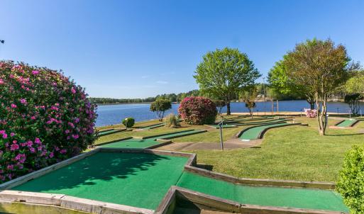 PavilionMinatureGolf