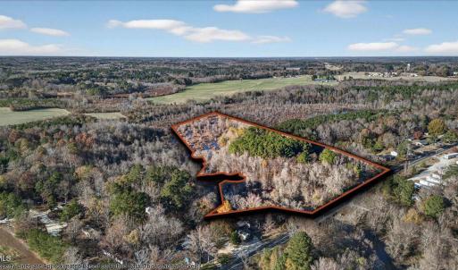 06-DJI_20251117150046_0676_D