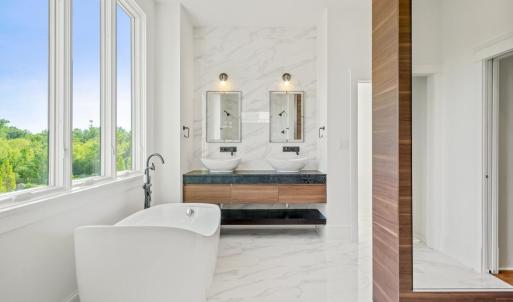 CC 04 Bathroom