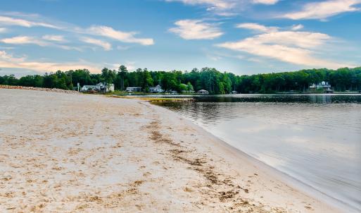 Lake Royale Amentities-2