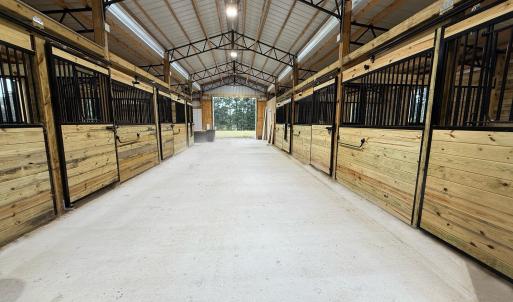 barn-isle (1)