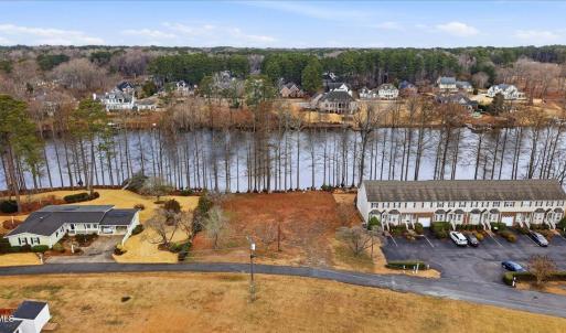 19-1100 S Lakeside Dr-19