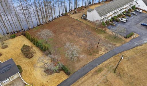 13-1100 S Lakeside Dr-13