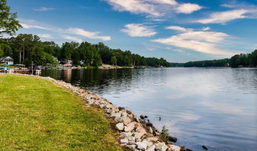 Lake Royale Amentities--4