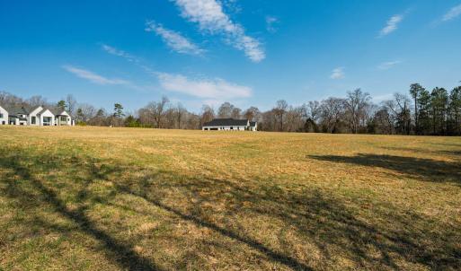 Secretariat Court, Lot 14-004