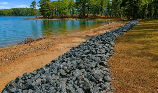 Photo #5 of 103 Shoreline, Manson, NC 0.8 acres