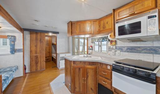 1561 Sagamore Kitchen