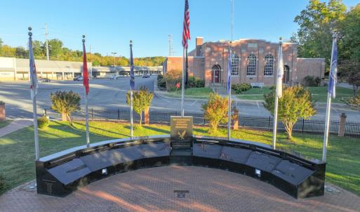 Veterans Mem