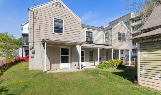 407 1/2 N Boylan