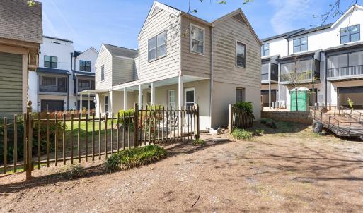 407 1/2 N Boylan