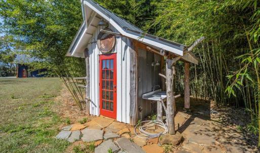Well House / Garden Shed 1