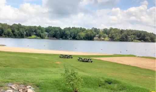 Lake Royale Lakeview 1