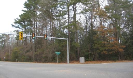 Photo #4 of 100 Seaford Road, Seaford, Virginia 3.9 acres